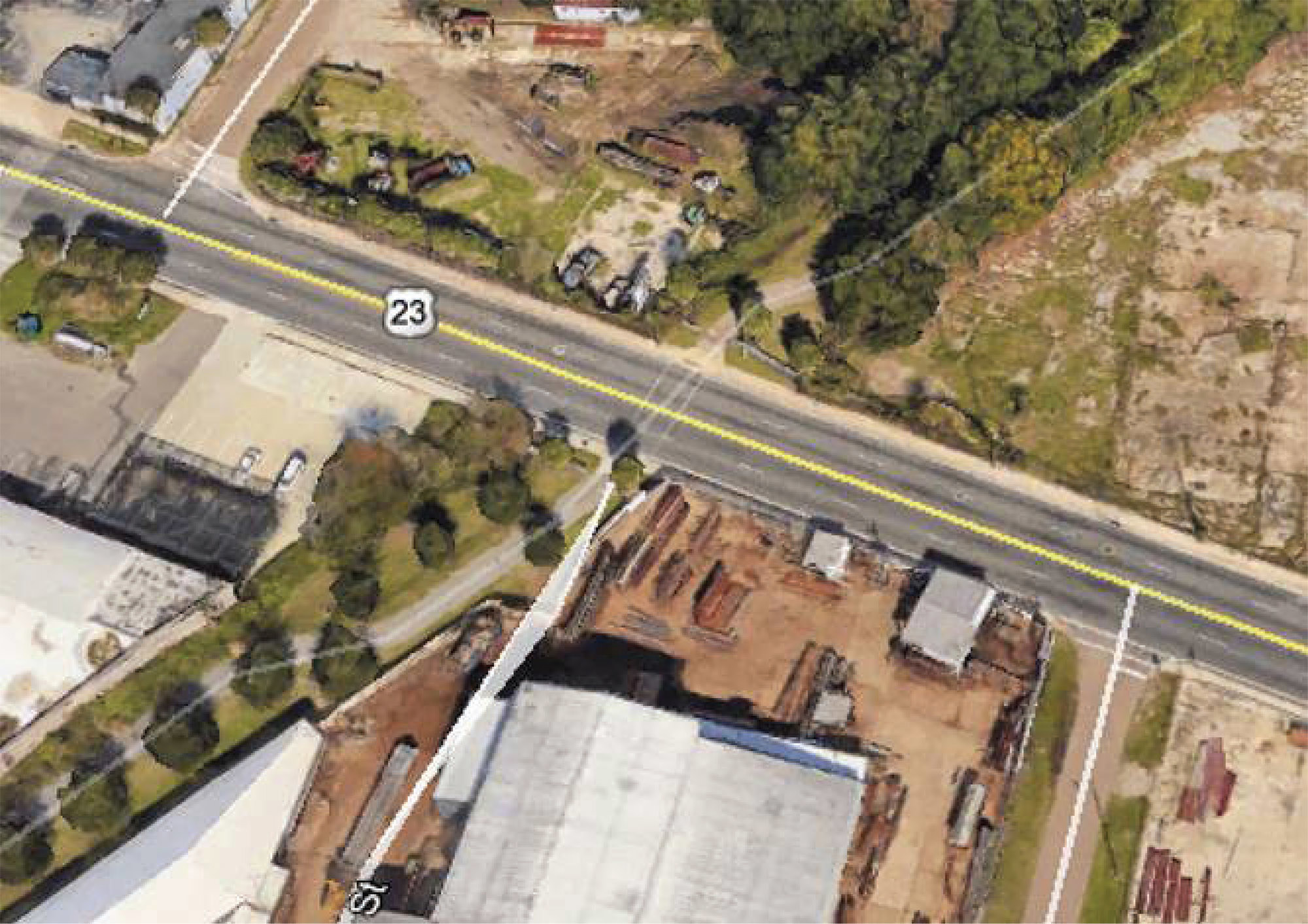 Photo of existing section of Kings Road where it intersects with a walking path